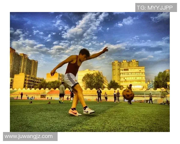 女友如何选择心仪的足球球星：从球场魅力到私人魅力的完美结合