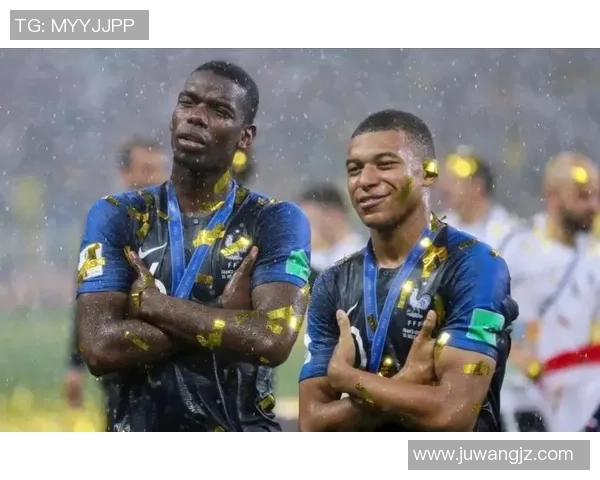 法国足球三大球星解析：姆巴佩、格列兹曼与博格巴的传奇故事