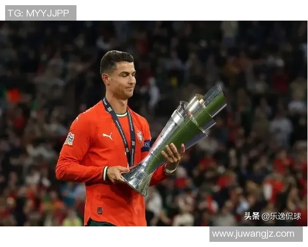 足球传奇碰撞集锦:巅峰对决时刻,球星们的荣耀与热血瞬间 足球传奇碰撞集锦:巅峰对决时刻,球星们的荣耀与热血瞬间